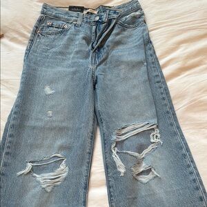 NWT! Levi’s Ribcage Wide-leg 25 x32